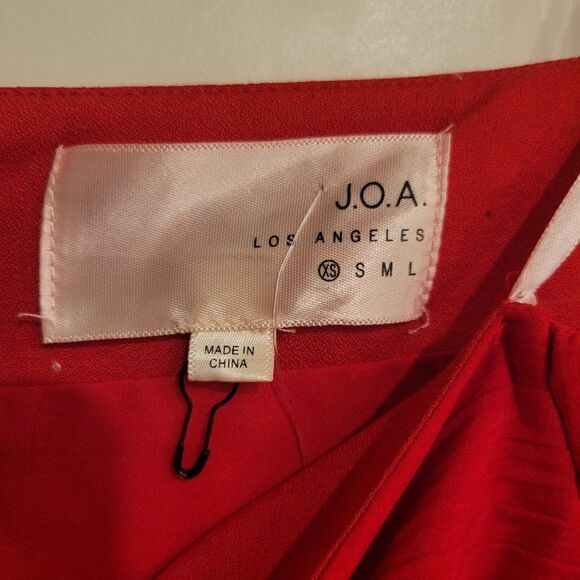 J.O.A. Red Bell Sleeve Off The Shoulder Dress size XS - Picture 3 of 9